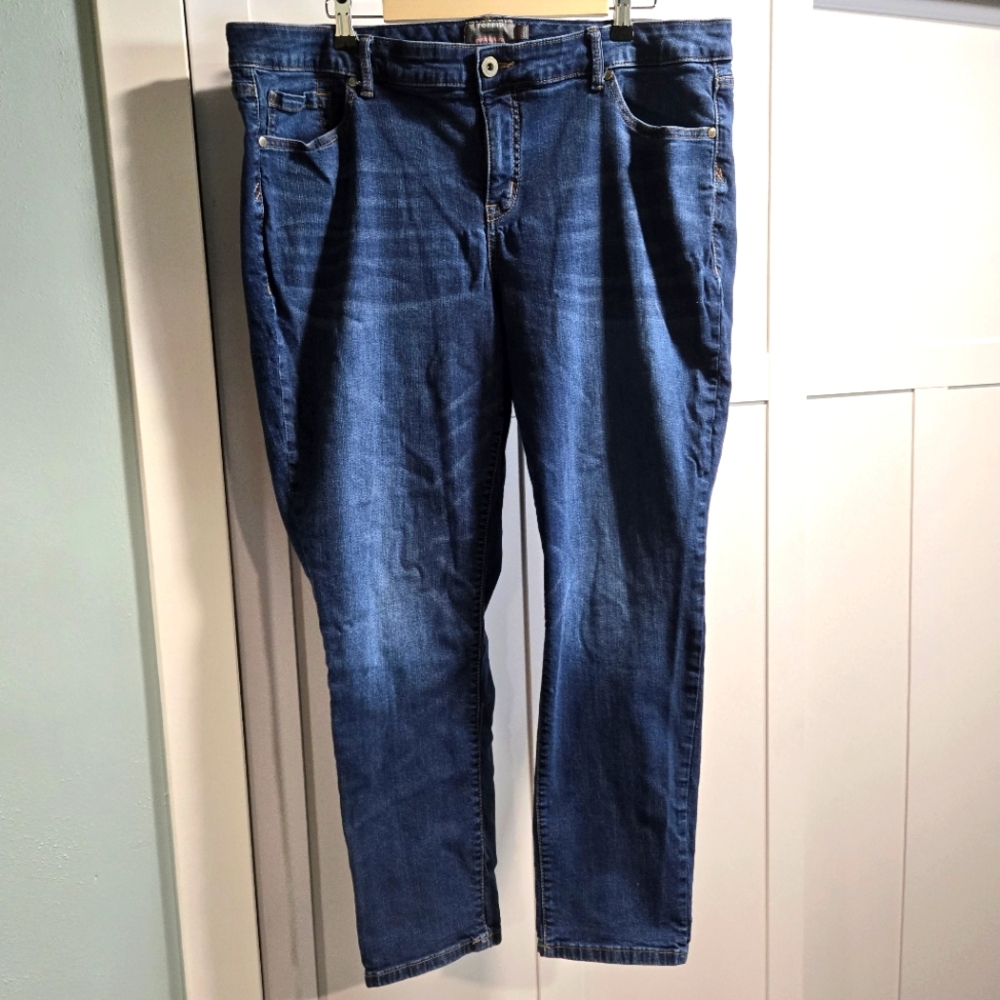 Torrid Women's Boyfriend Straight Leg Jeans Size 20R Stretch Denim 29" Inseam